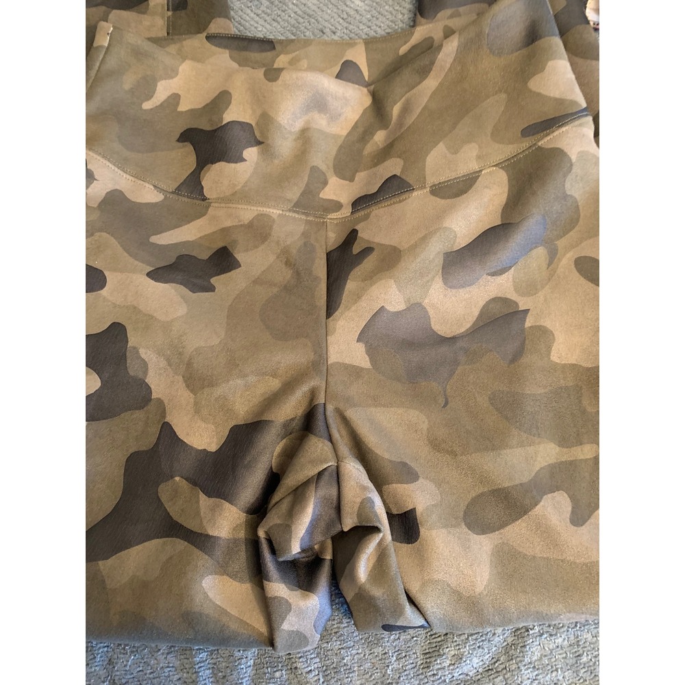 HBM Runway Legging Womens Size 10 Camo High Waisted Stretch Leggings Green Brown - Picture 4 of 8
